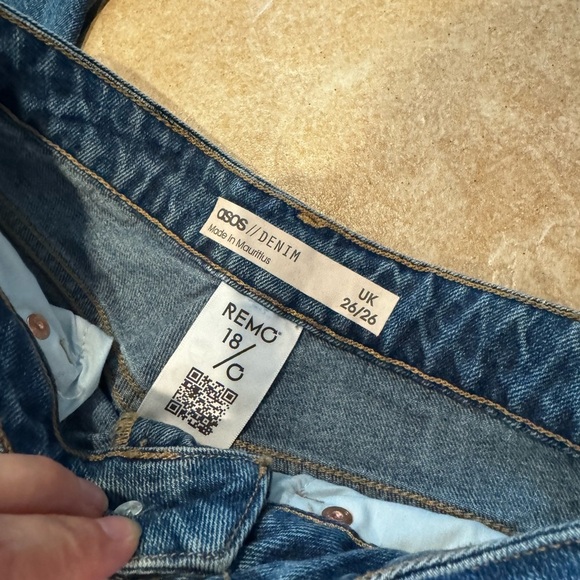 ASOS High Waist Blue Jeans Cropped Straight Size 26 - Picture 3 of 5